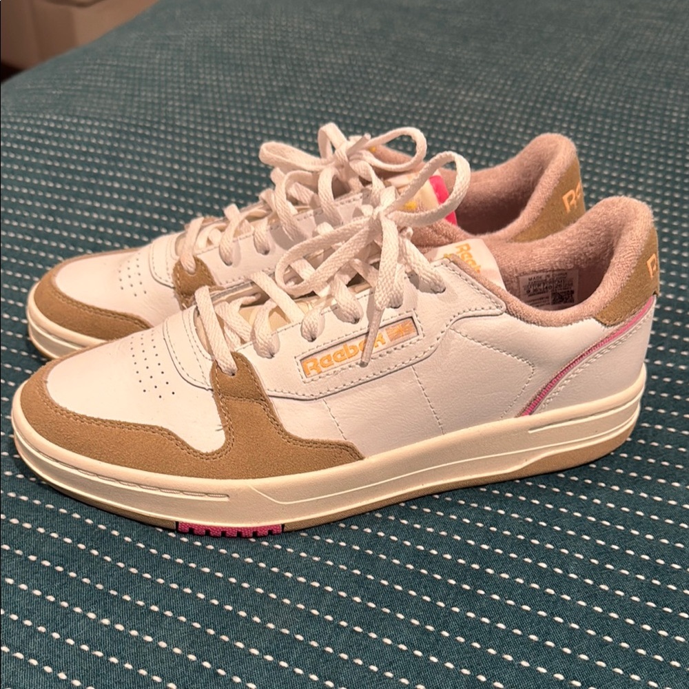Reebok Women's White and Tan Sneakers
